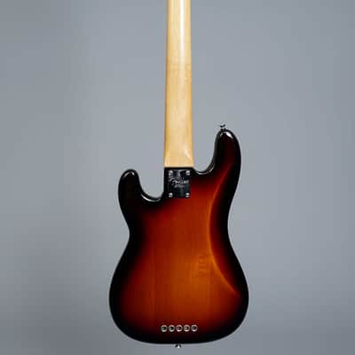 Fender American Professional Precision Bass V 2016 - Three Tone Sunburst image 8