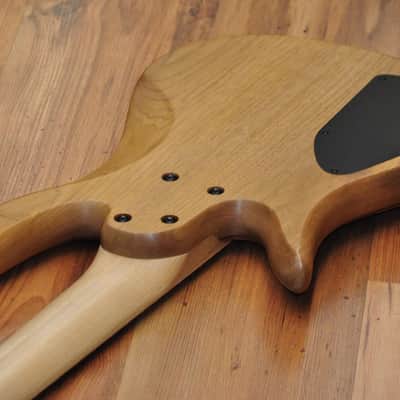 Fodera Monarch Std Special Doctorbass Edition Bird's eye Maple 5 string 19mm spacing - Figured Redwood top image 16
