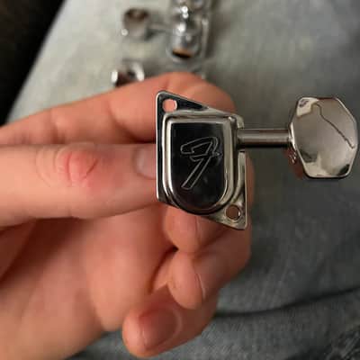 Fender inline tuning machines image 1