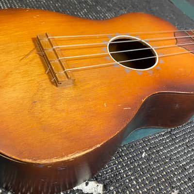 1940's/50's Regal Soprano Ukulele image 4