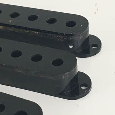 Genuine Fender Japan USA Strat MIJ 80s Stratocaster Knobs Pickup Covers Guitar Relic Black image 5
