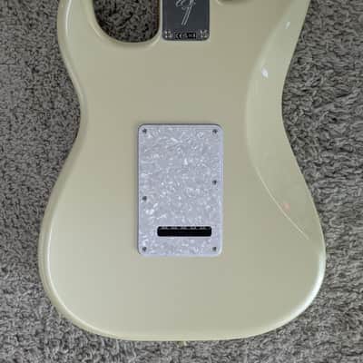 Mint Fender Player II Modified Stratocaster®, Rosewood Fingerboard, Olympic Pearl image 4