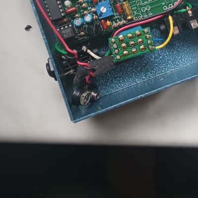 Rare : 2012 Analogman Chorus Rare Reversed Graphics image 3