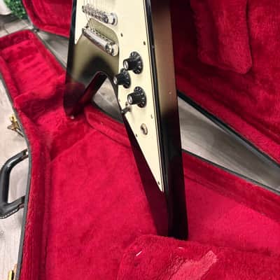 Gibson Flying v silverburst very rare 1981 image 3