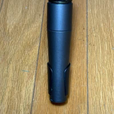 Shure SM57 Cardiod Dynamic Instrument Microphone w/ Clip, Excellent Condition image 1