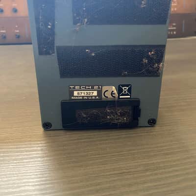 Tech 21 Sans Amp VT Bass (parallel clean DI out mod) 2000s image 4