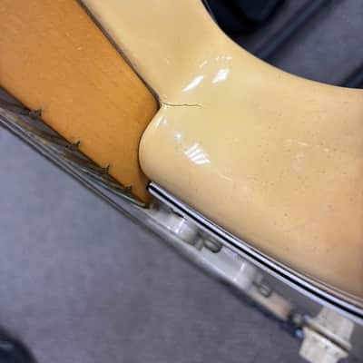 Fender American Standard Stratocaster with Maple Fretboard 1996 - 1997 - Vintage White image 7