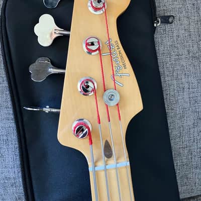 Fender Precision bass 2024 - surf green image 2