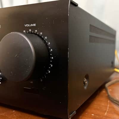 Clean 1990s Yamaha AVX-500 Stereo Amplifier - Phono Ready - Works - 80W image 6