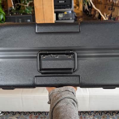 Gator GTSA-KEY88 88-Key Keyboard Case, Hardshell, Wheels - Used image 10