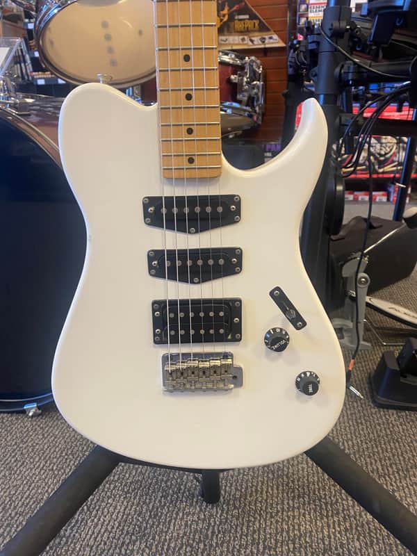 Squier Bullet 1980’s - White image 1