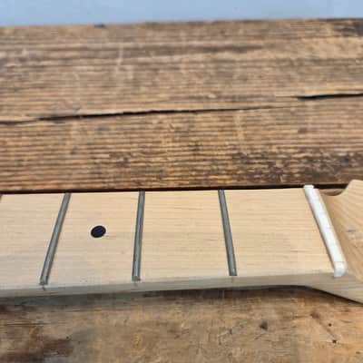 No Name Neck, Strat style - No finish - Unknown image 4