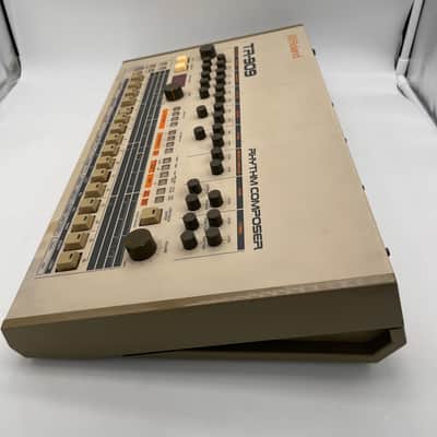 Roland TR-909 Rhythm Composer 1983 - 1985 - White image 9