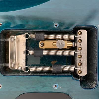 Tremolo Switch image 6