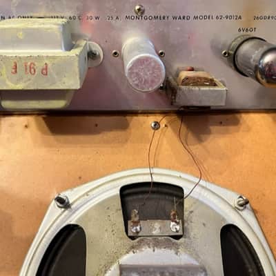 Danelectro Airline Montgomery Ward 62-1902a 1964 USA image 10