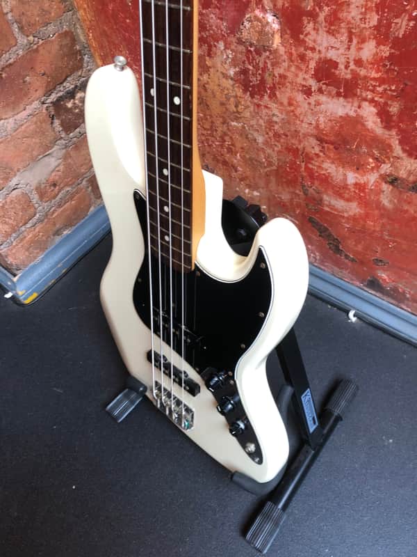 Fender Squier Silver Series MIJ Jazz Bass 1994 Off White | Reverb