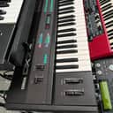 Yamaha DX7 Programmable Algorithm Synthesizer 1983 - 1987 - Black