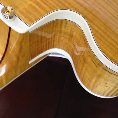 1999 Heritage Super Eagle Archtop Guitar - Antique Natural image 18
