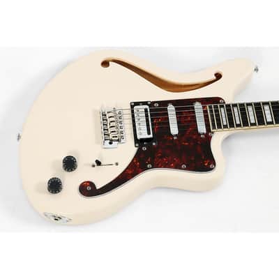 D'Angelico Premier Series Bedford SH Limited-Edition Electric Guitar with Tremolo Regular Champagne image 3