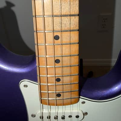 Fender Vintera Road Worn Mischief Maker Stratocaster 2021 - Metallic Purple image 5