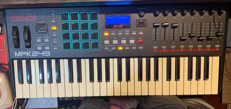 Akai MPK249