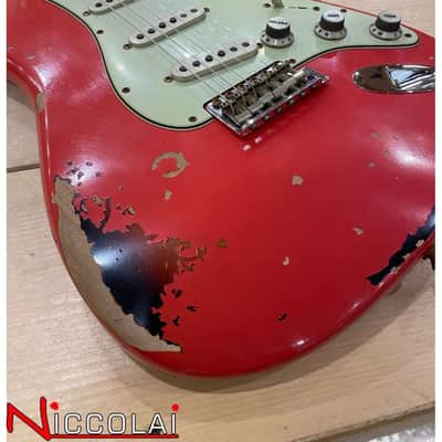 FENDER Michael Landau Signature 1963 Stratocaster, Round-Laminated Rosewood, Fiesta Red over 3-Color Sunburst image 13