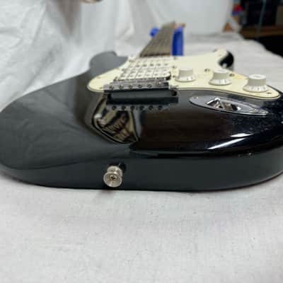 Fender Standard Stratocaster HSS Guitar - MIM Mexico 2007 - Black / Rosewood fingerboard image 17
