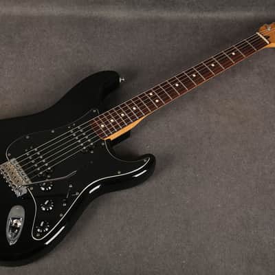 Fender Mexican Deluxe Series Stratocaster HH - Black - 2nd Hand image 10