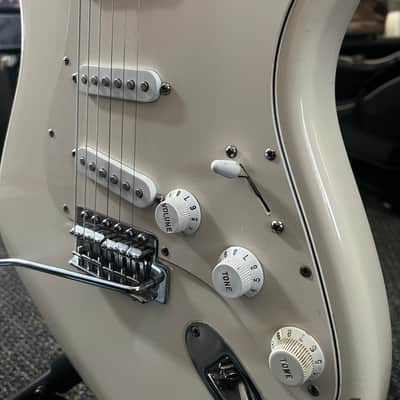 Fender Stratocaster 2015 - Olympic white image 5