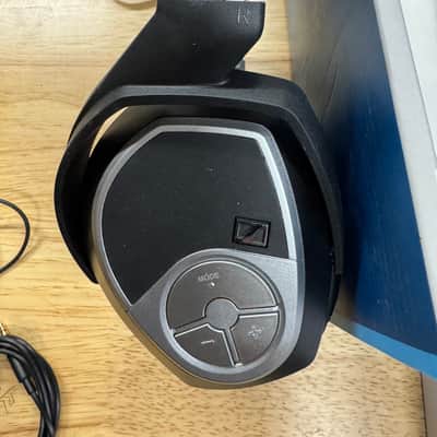 Sennheiser RS 195 Wireless Headphone System 2010s - Black image 8