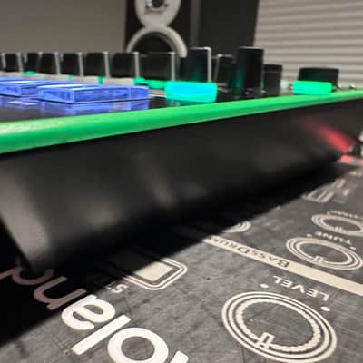 Roland AIRA TR-8 Rhythm Performer Drum Machine 2014 - Present - Black image 6