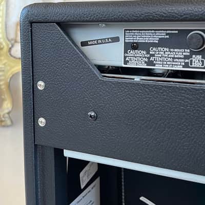 Fender 65 Deluxe Reverb image 5