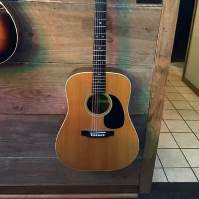 Martin D-28 1975 image 1