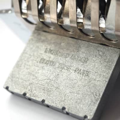 Left Handed Floyd Rose Licensed Tremolo System - Double locking - Full Kit - Chrome image 4