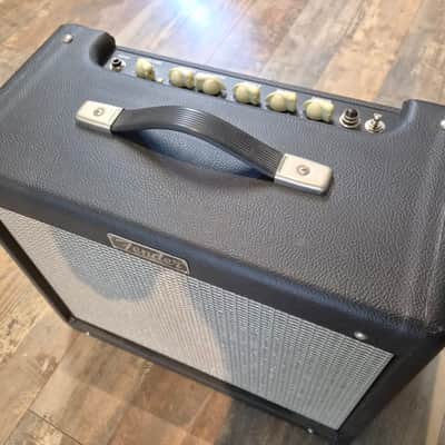Fender Blues Junior IV image 4