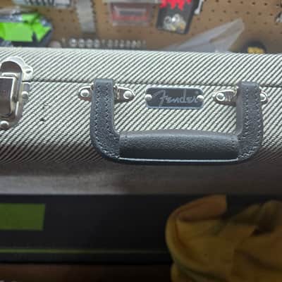 Fender Jim Root Telecaster Hard Shell case 2022 - White tweed image 6