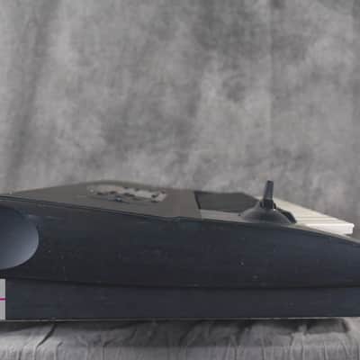 KORG 01/W Music Workstation synthesizer in Good condition image 7
