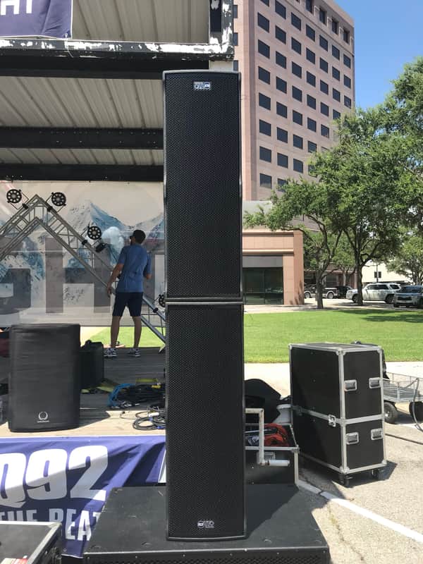 RCF TTL6-a Powered Line Array System image 1