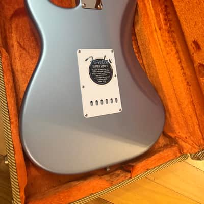Fender American Vintage '57 Stratocaster 2001 - Ice Blue Metallic image 6
