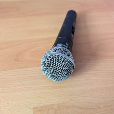 Shure SM58 Handheld Cardioid Dynamic Microphone image 3