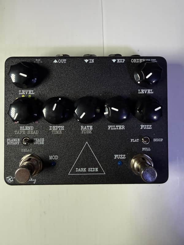 Keeley Dark Side Workstation V2 with Effect Order Switch 2016 - Present - Black image 1