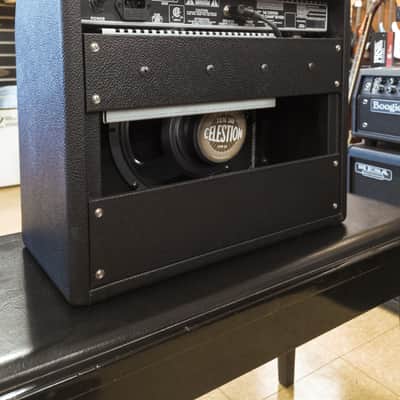 Fender '68 Custom Pro Vibro Champ Reverb 5-Watt 1x10" Guitar Combo image 7