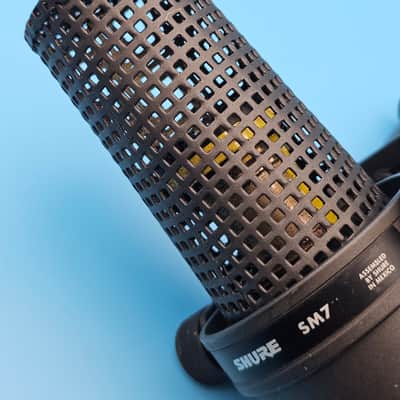☆Vintage 1980s Shure SM7 Microphone  - Michael Jackson's Thriller Microphone image 2