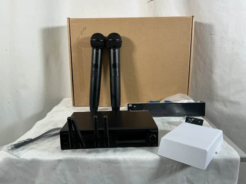 Audio Technica ATW-1422 Wireless System - Black - w/ Box image 1