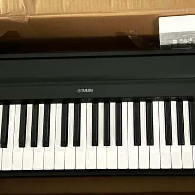 Yamaha Yamaha P-71 88 2015 - Excellent image 1