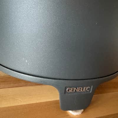 Genelec 8010A 3" Powered Studio Monitor (Pair) and 5040b Subwoofer image 7