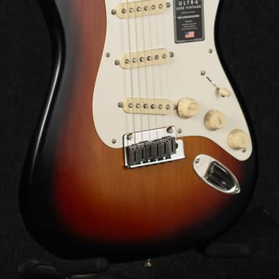 Fender American Ultra Luxe Vintage '50s Stratocaster Sunburst image 9