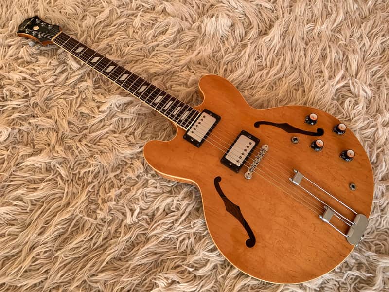 ピアレス製造　Epiphone Riviera 1996 Epiphone Riviera Natural Semi Hollow Body Electric Guitar MIK