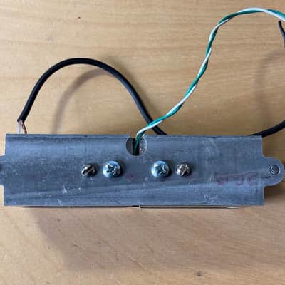 Rickenbacker 4000 4001 Horseshoe Parts Pickup with vintage 1950's 1960's Magnets and Baseplate image 4