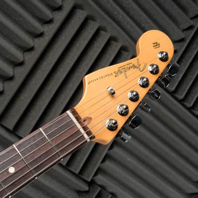 Fender American Professional II Stratocaster Left-Handed with Rosewood Fretboard 2023 - 3-Color Sunburst image 7